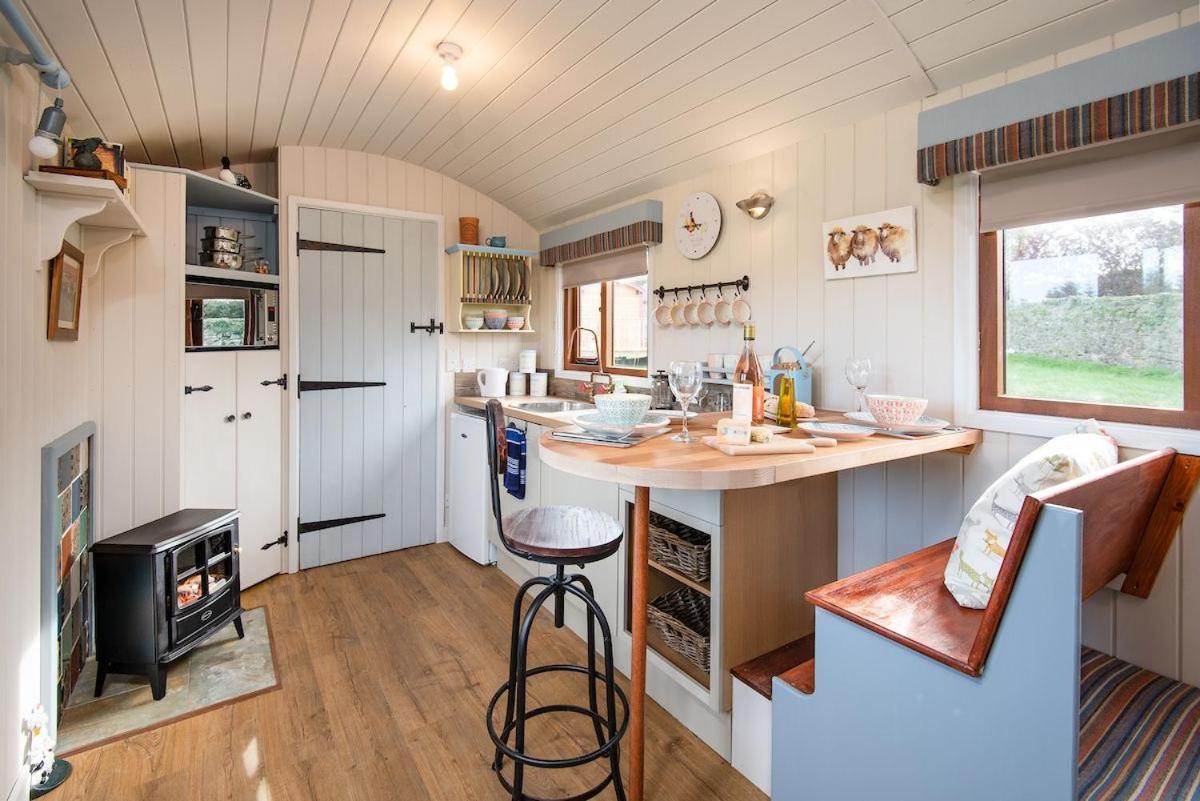 Cow Parsley Shepherd'S Hut Berwick-upon-Tweed Exterior foto